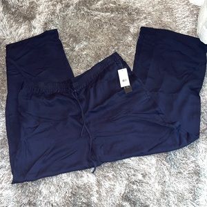 NWT Isaac Mizrahi IM NYC flowy pant Size Large Color:Classic Navy